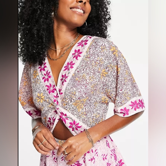 🌺 Floral Mix-print Beach Romper 🌺 - Picture 3 of 4